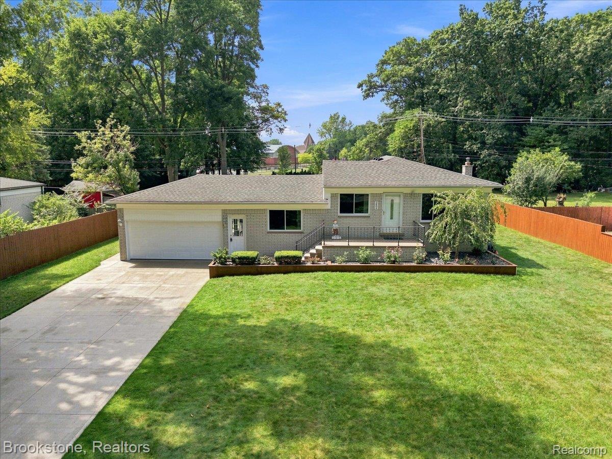 2494 Frankson Avenue