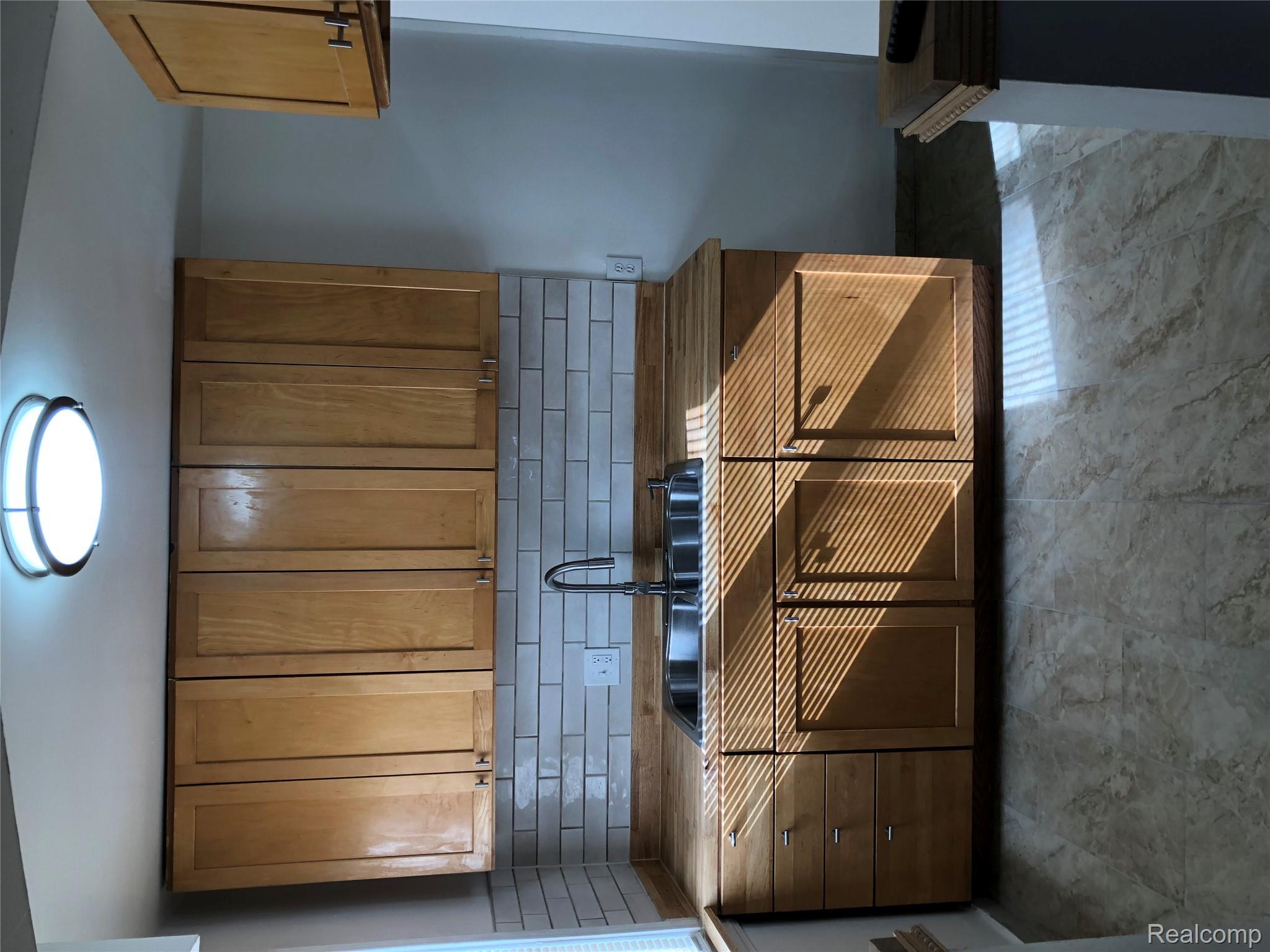 18615 Orleans Street