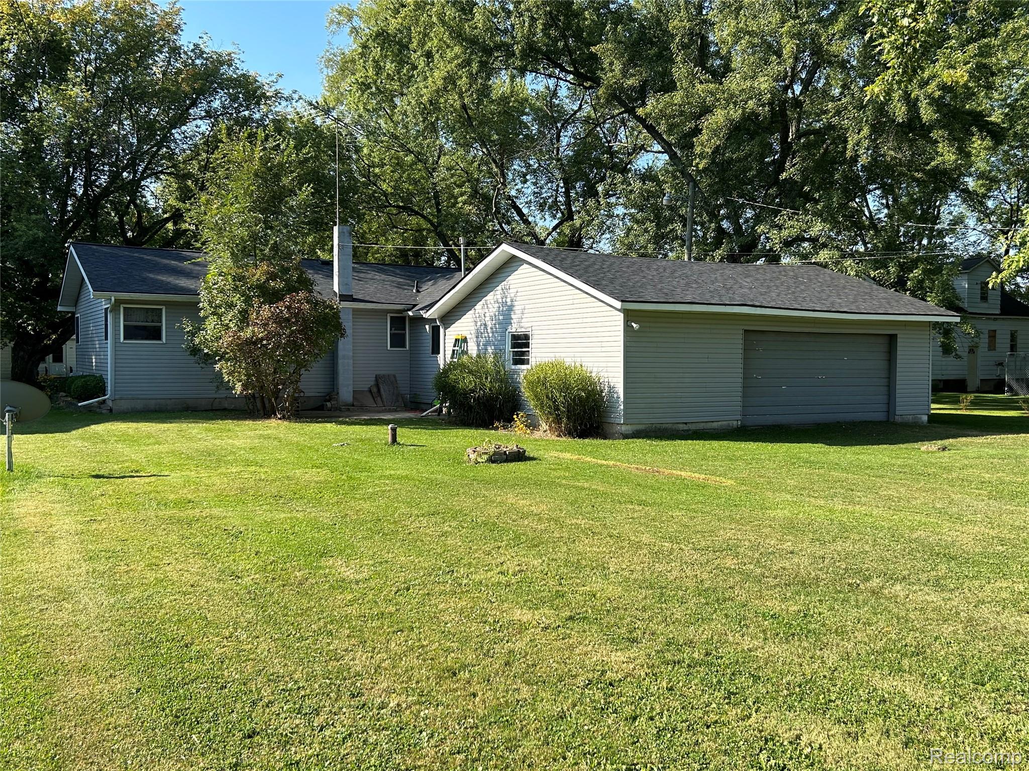 5060 Armstrong Avenue