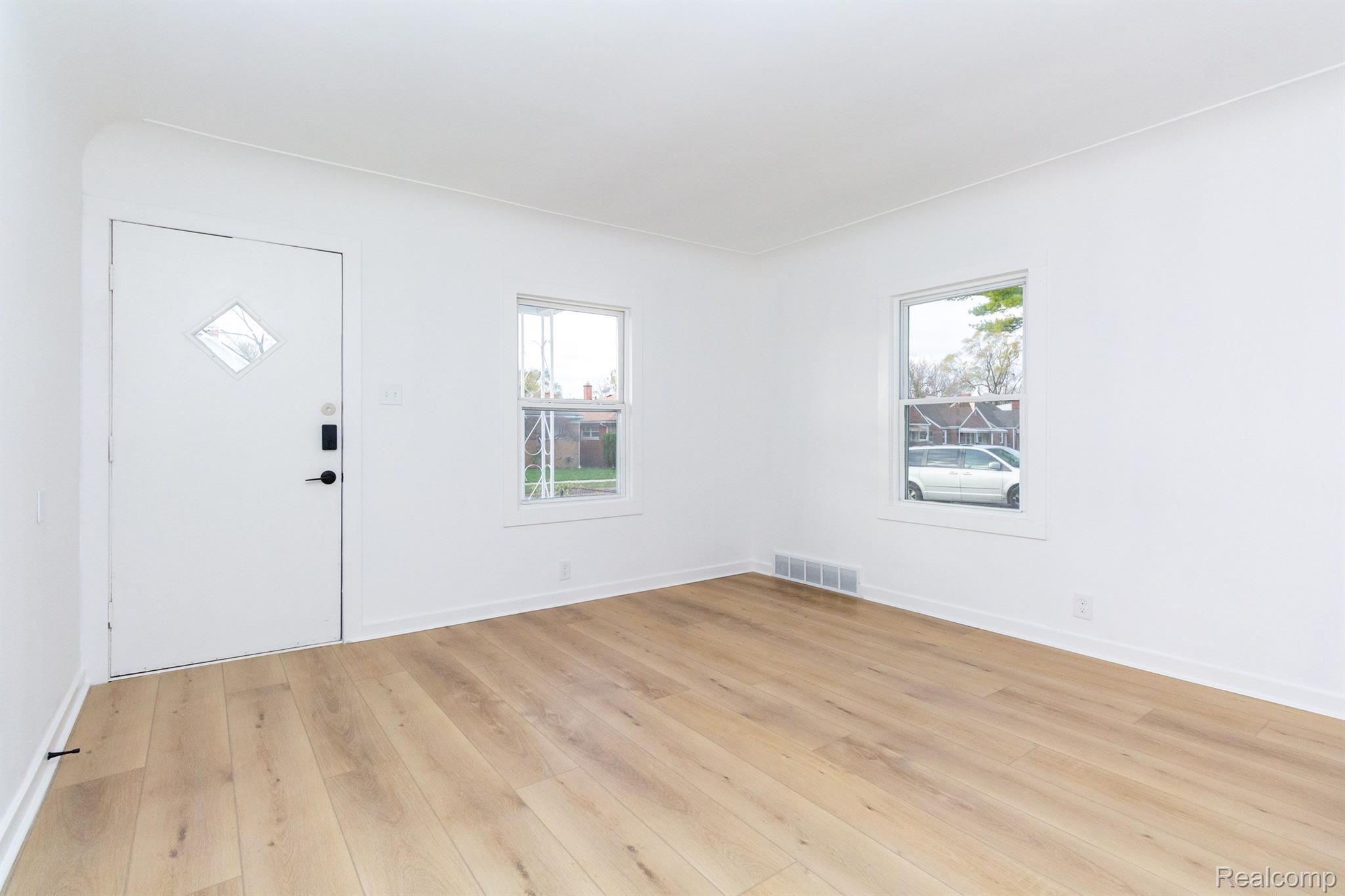 7641 WESTMINSTER Avenue