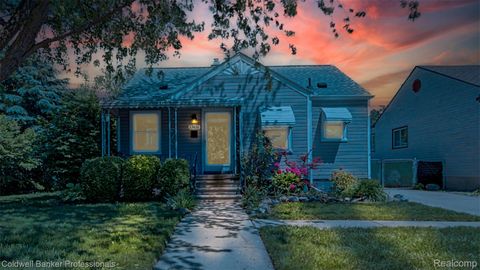 Photo of 23836 Rosalind Avenue, Eastpointe City, MI 48021 (MLS # 20261039506)