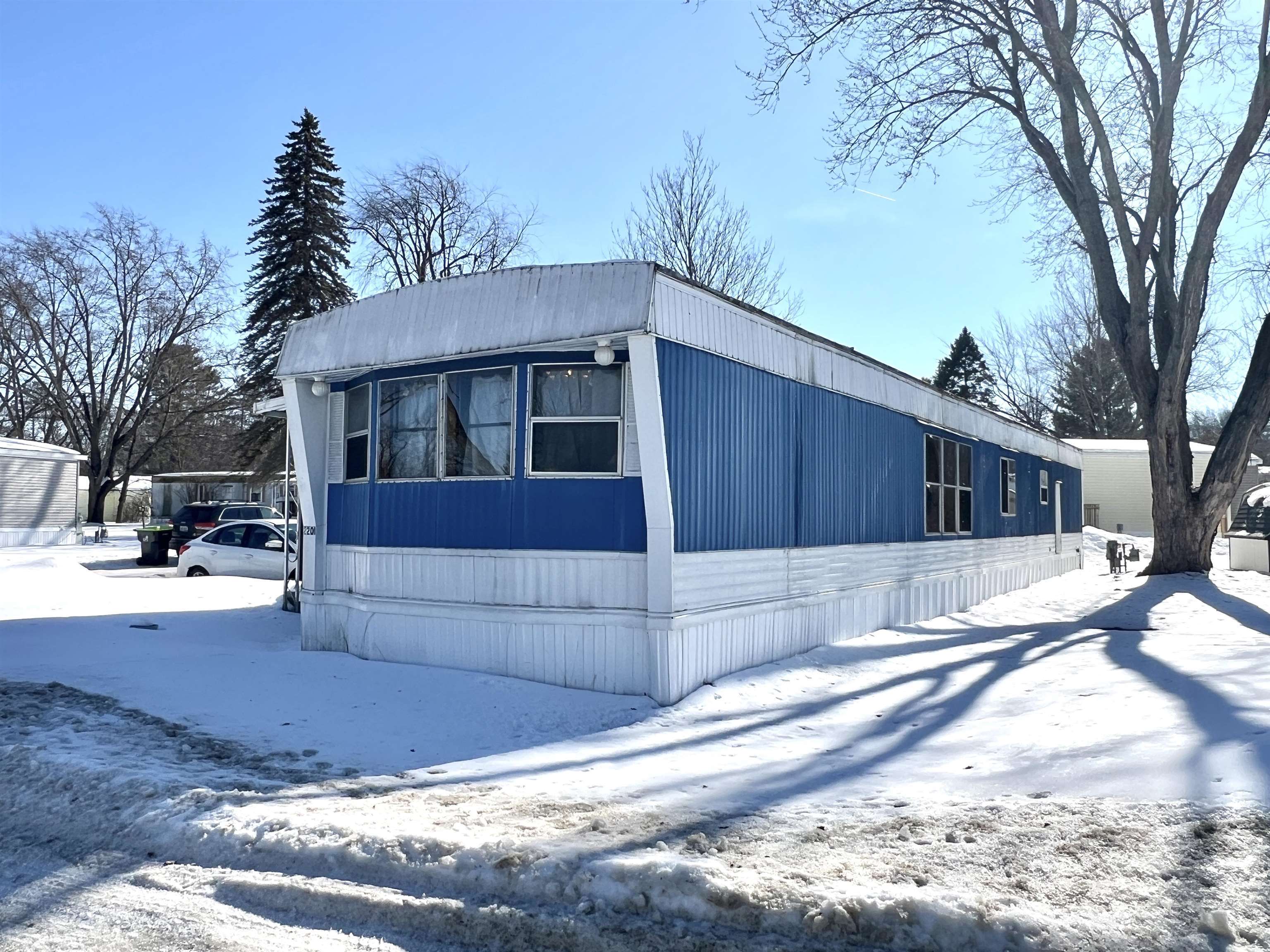 2201 Country Acres Drive