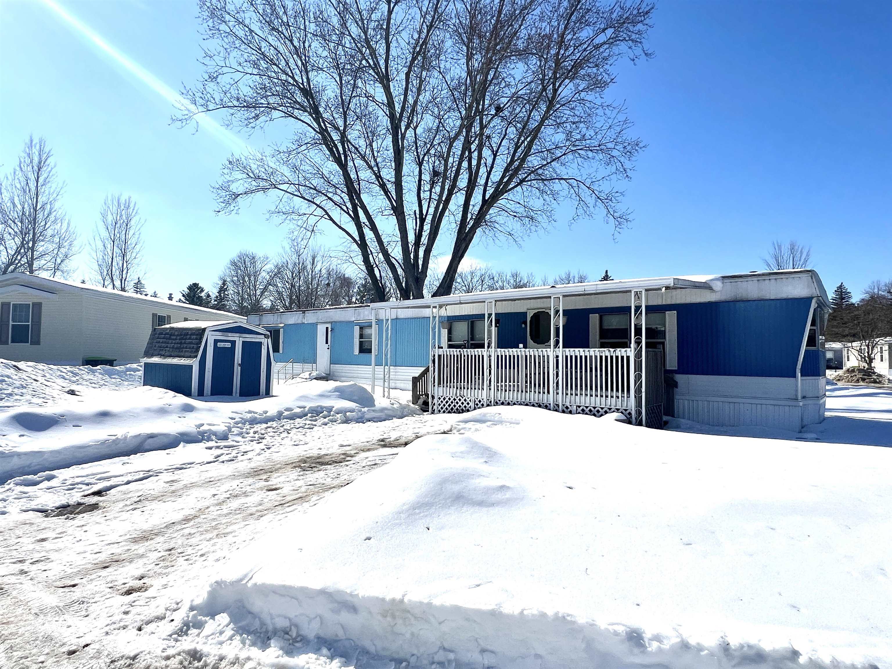 2201 Country Acres Drive