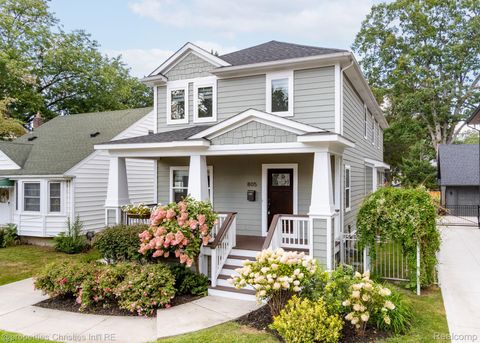805 Forest Avenue Royal Oak City MI 48067