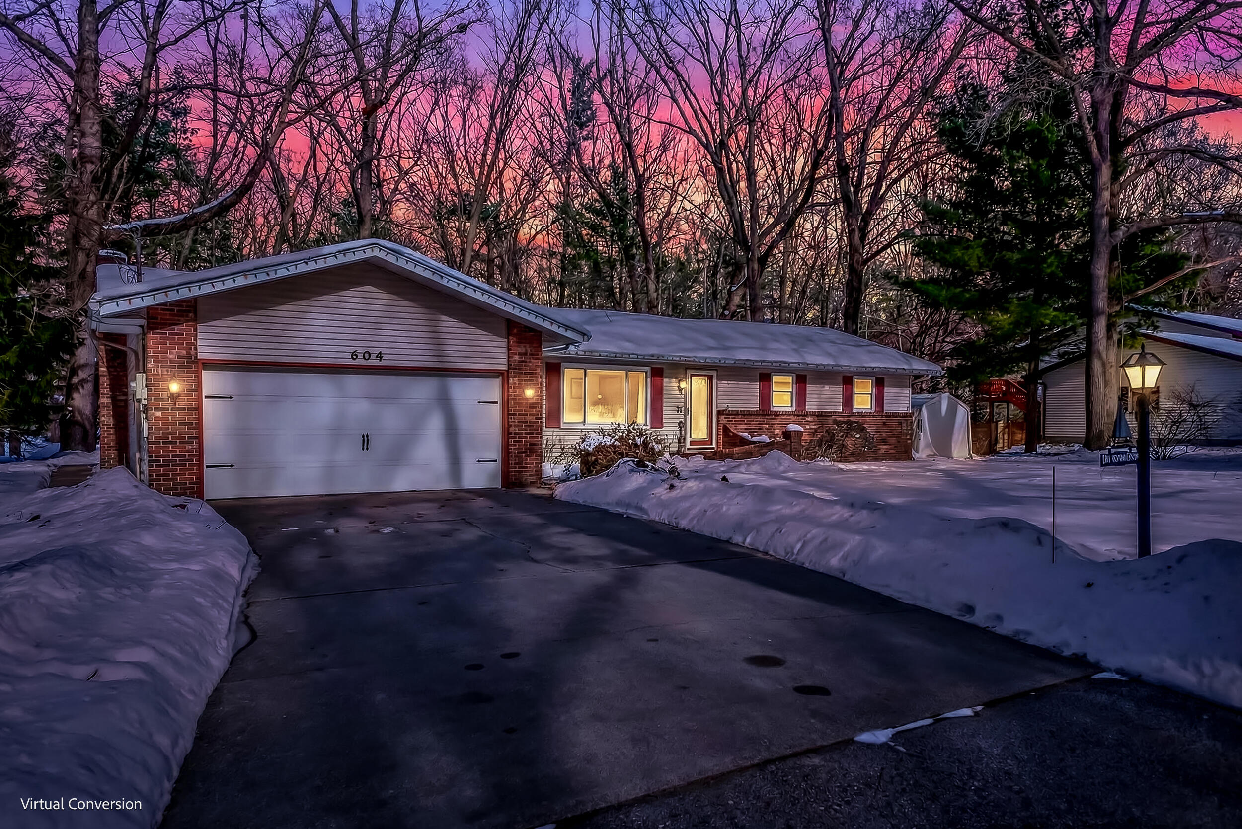 604 E Muskegon Avenue