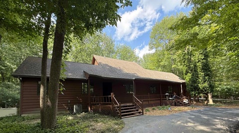 Photo of 1825 N Miller Road, Thomas Township, MI 48609 (MLS # 61050220238)