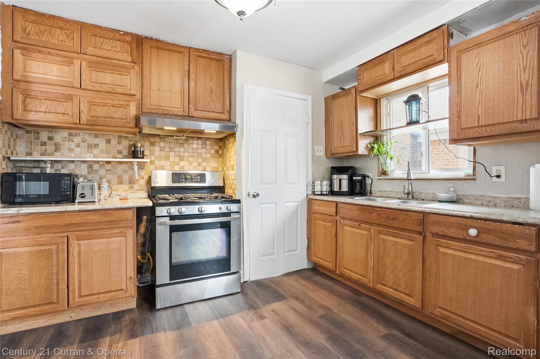 8227 Riverview Street