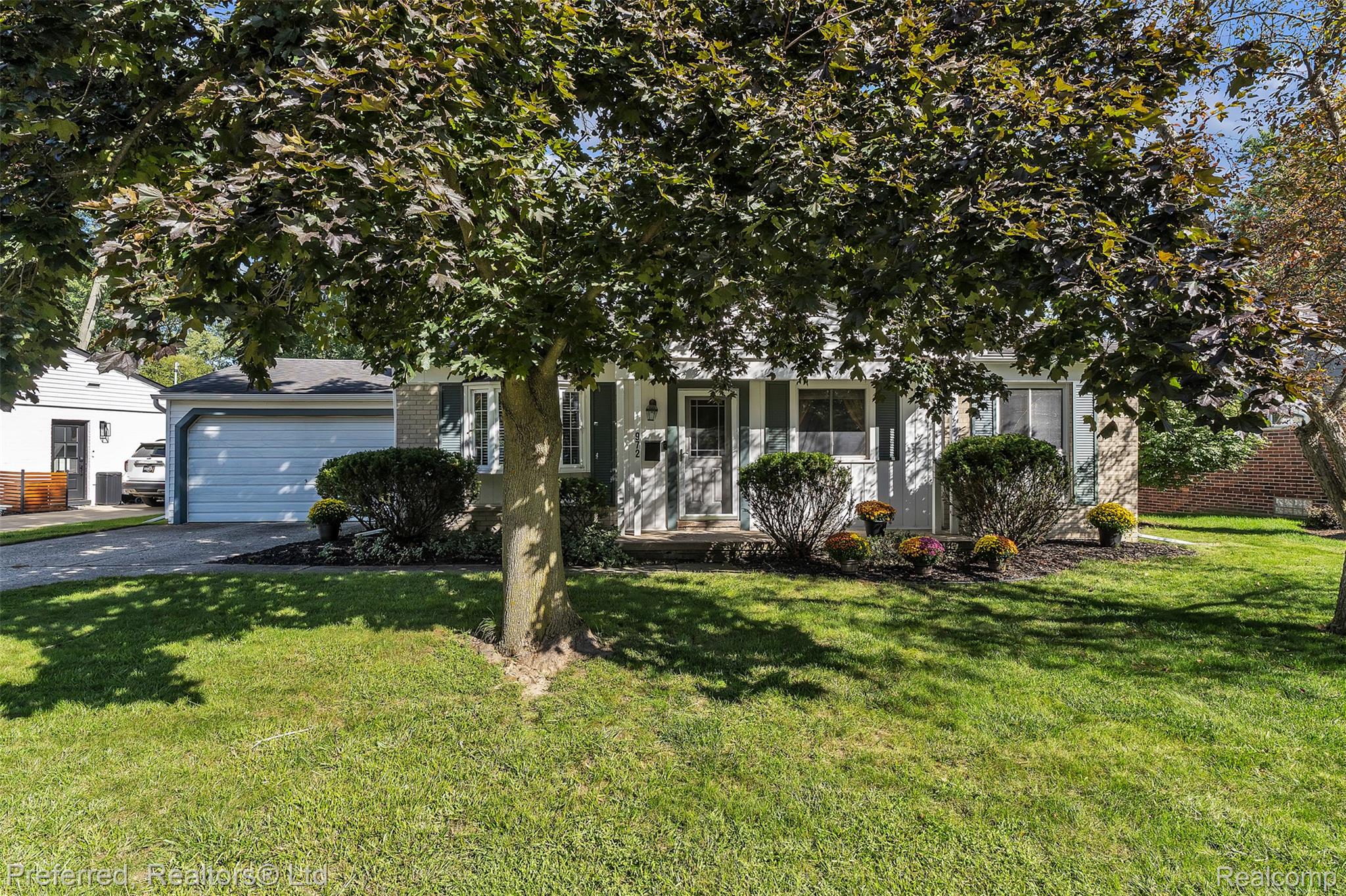 972 Allen Drive