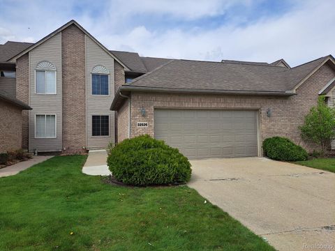 32526 Gateway Drive Romulus City MI 48174