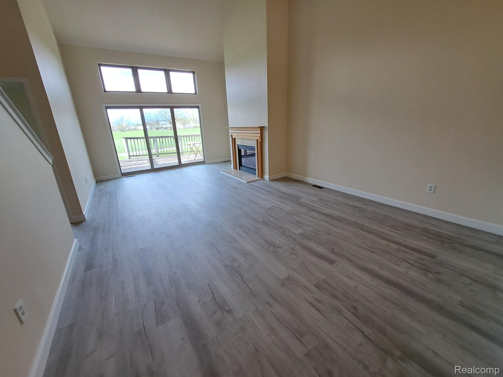 32526 Gateway Drive