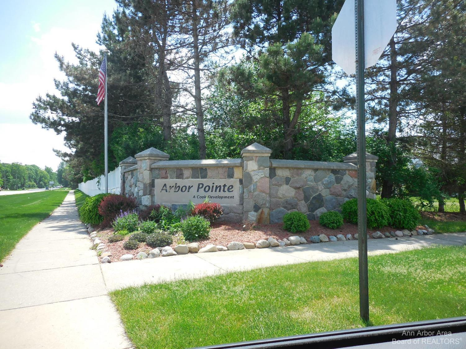 251 Cloverleaf Court