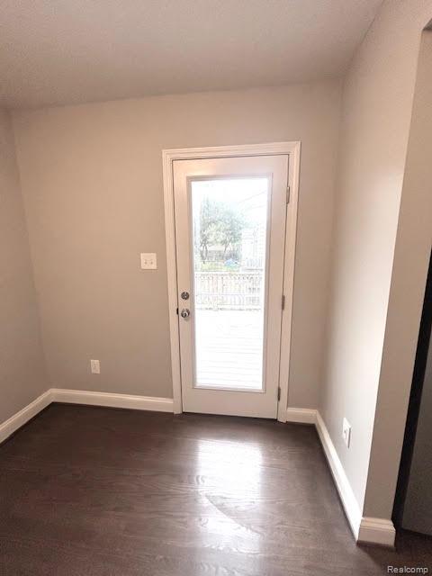 Ferndale City, Michigan 48220, United States, 3 Bedrooms Bedrooms, ,2 BathroomsBathrooms,Residential,Pending,168577