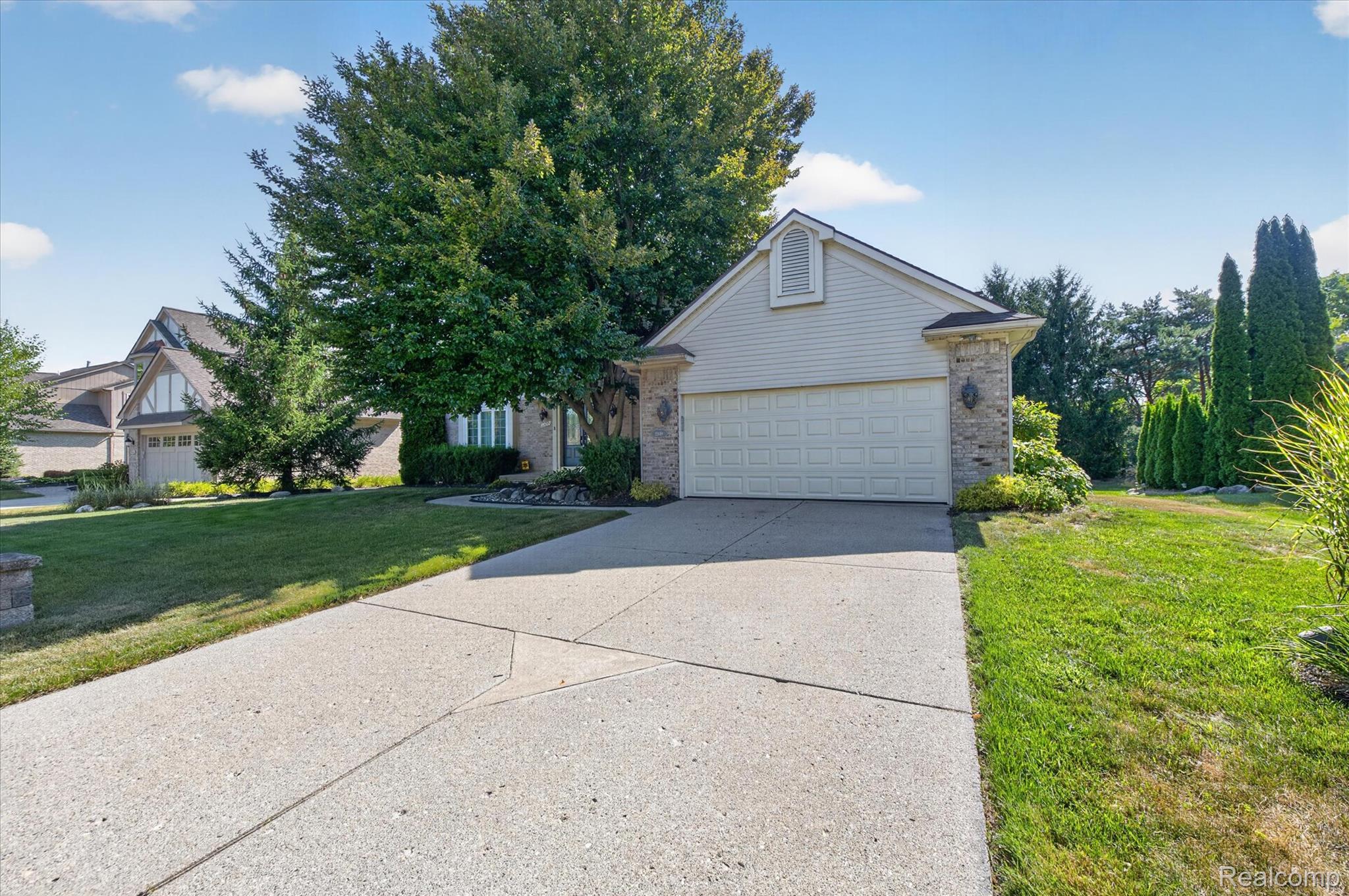 22649 Foxmoor Drive