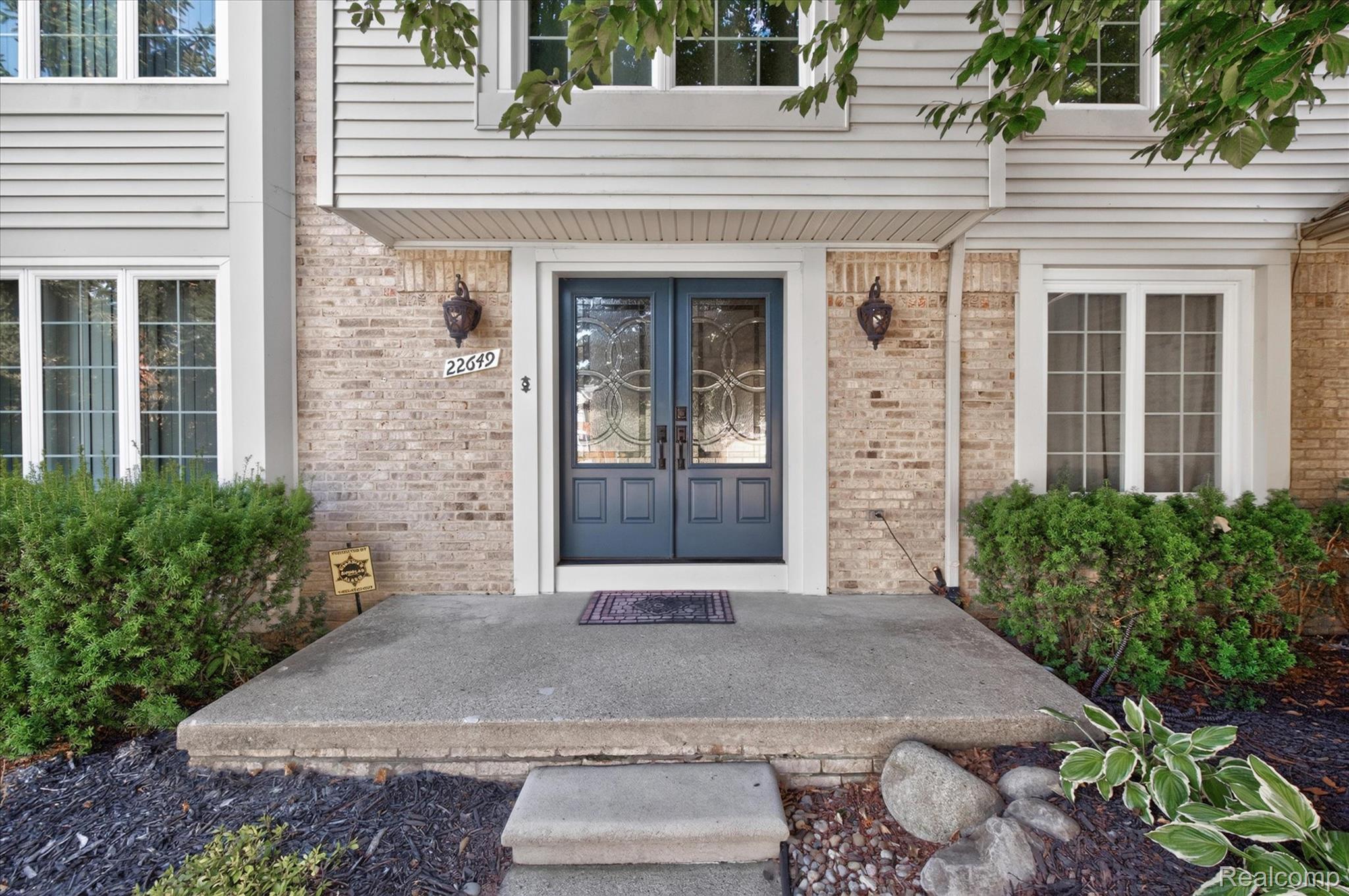 22649 Foxmoor Drive