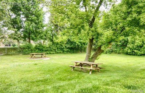 Tiny photo for 801 Plate Street #201, Rochester City, MI 48307 (MLS # 20261009454)