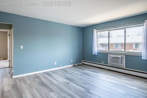 Tiny photo for 801 Plate Street #201, Rochester City, MI 48307 (MLS # 20261009454)
