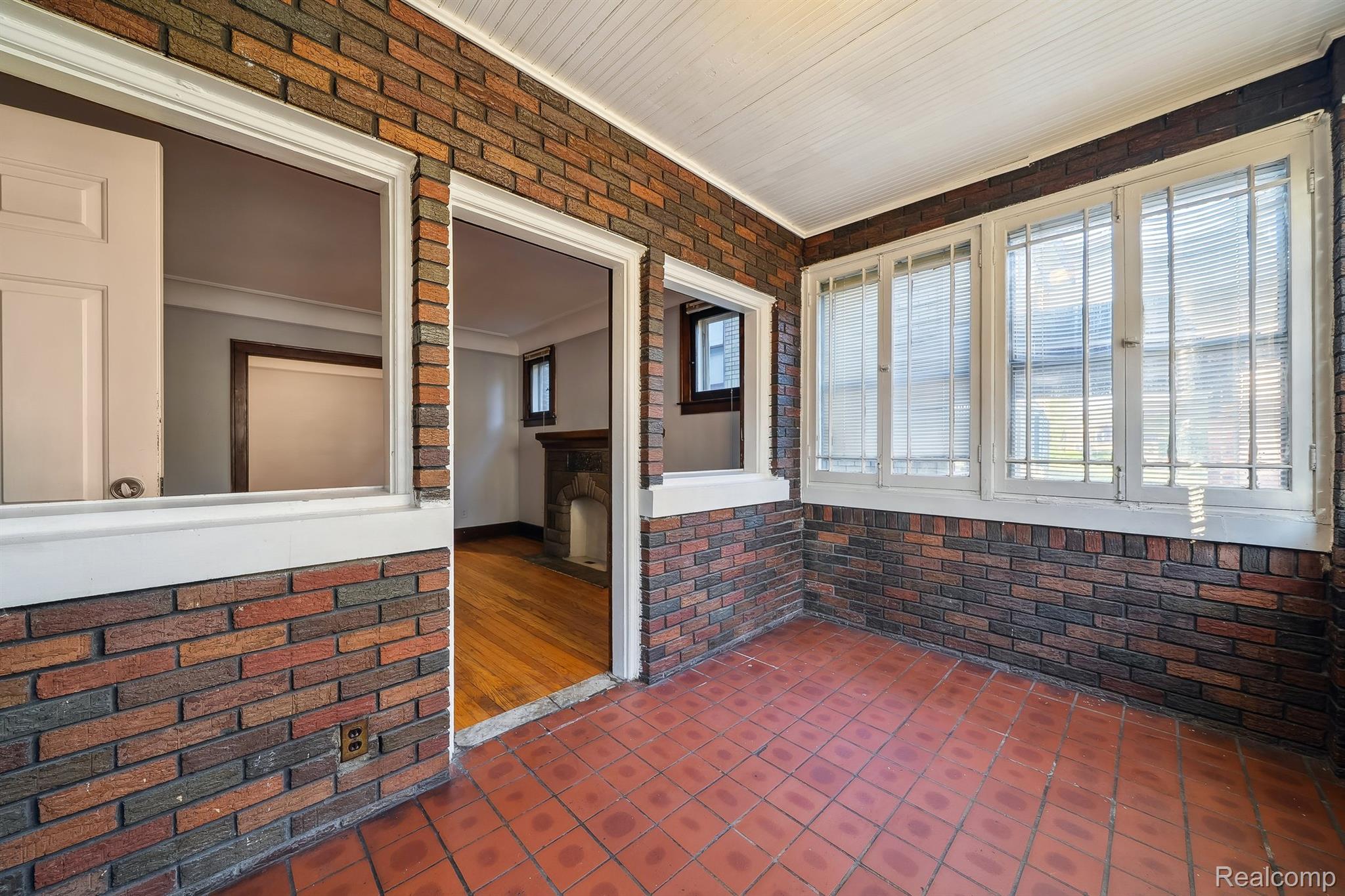 Highland Park City, Michigan 48203, United States, 2 Bedrooms Bedrooms, ,1 BathroomBathrooms,Residential,Active,187195