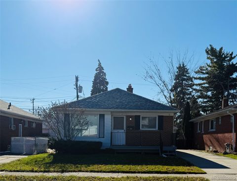 18258 Curtain Avenue Eastpointe City MI 48021