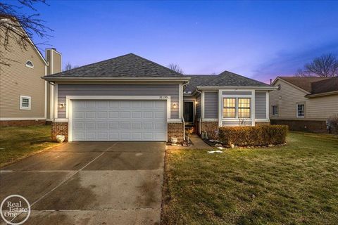 31130 Seneca Lane Novi City MI 48377