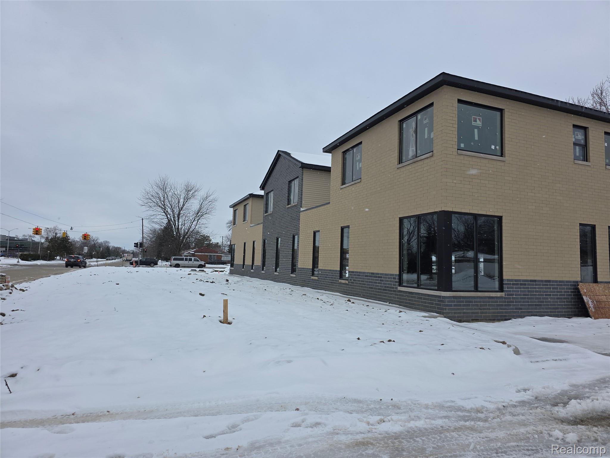 6428 N Inkster Road N