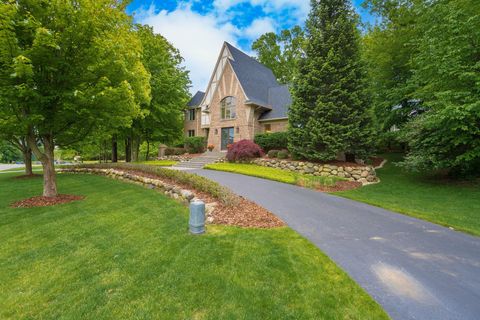 6000 Pinemont Drive Hamburg Township MI 48116