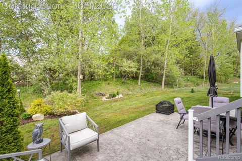 Tiny photo for 7466 Village Court, Springfield Charter Township, MI 48350 (MLS # 20261038545)