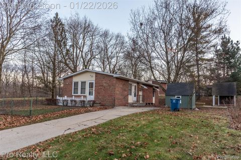 2071 WINEWOOD Avenue Ann Arbor City MI 48103