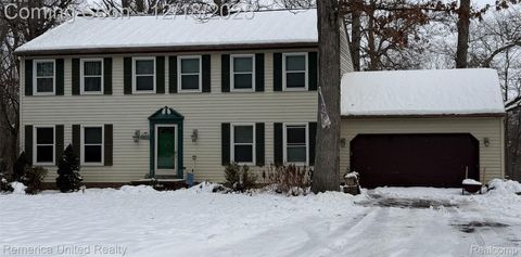 Photo of 4781 Canyon Oaks Drive, Brighton City, MI 48114 (MLS # 20251060002)