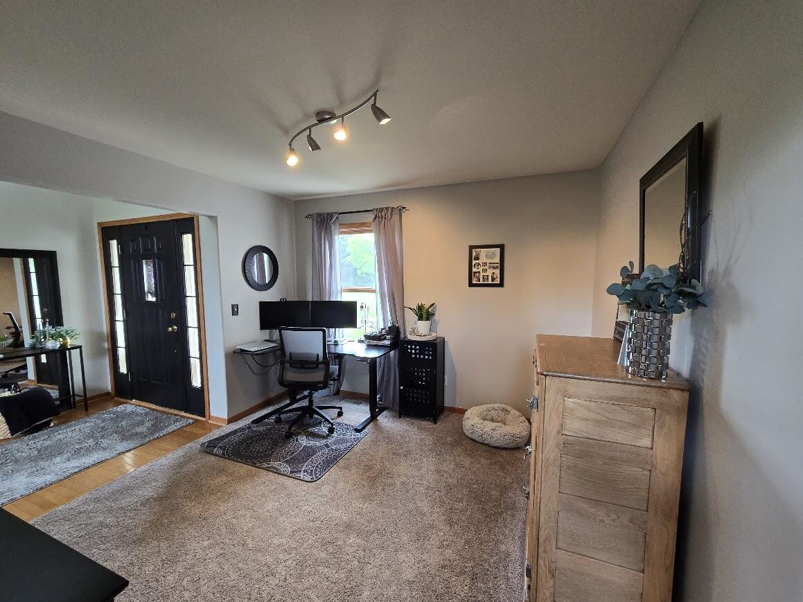 9888 Fountain Lane