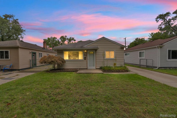 6571 N HIGHLAND ST, DEARBORN HEIGHTS, MI 48127 - Image 6b4bae36d3ecbbe40f69f703c30b7cc8/2812294802