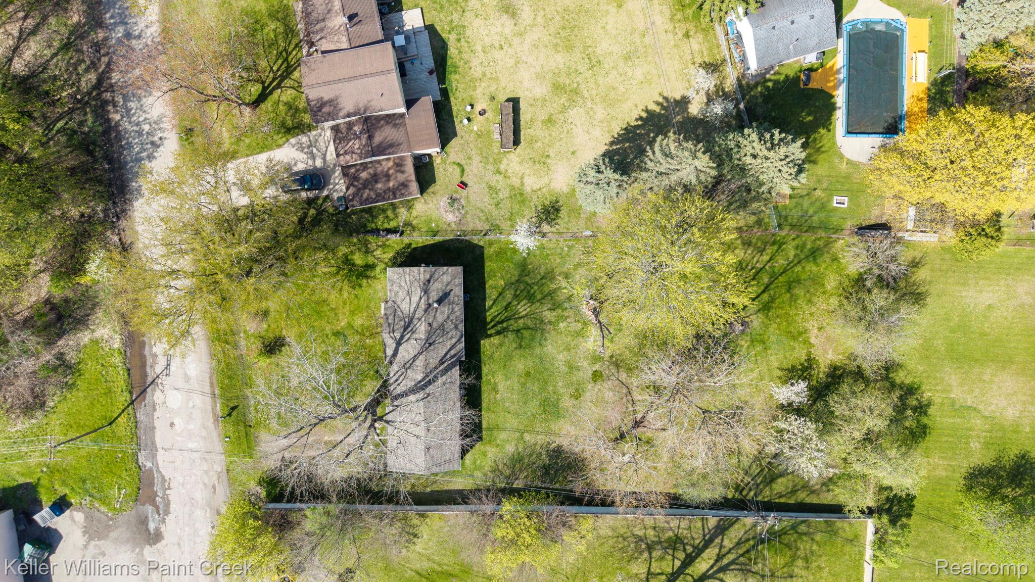 2244 Hammerslea Road