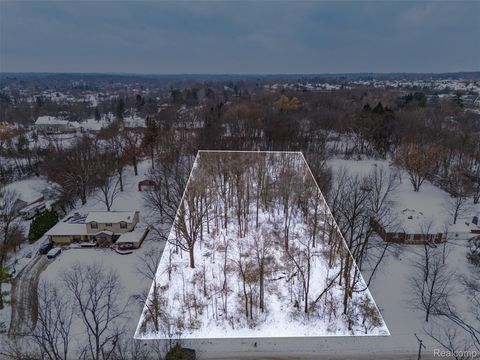 31061 Glenmuer Street Farmington Hills City MI 48334