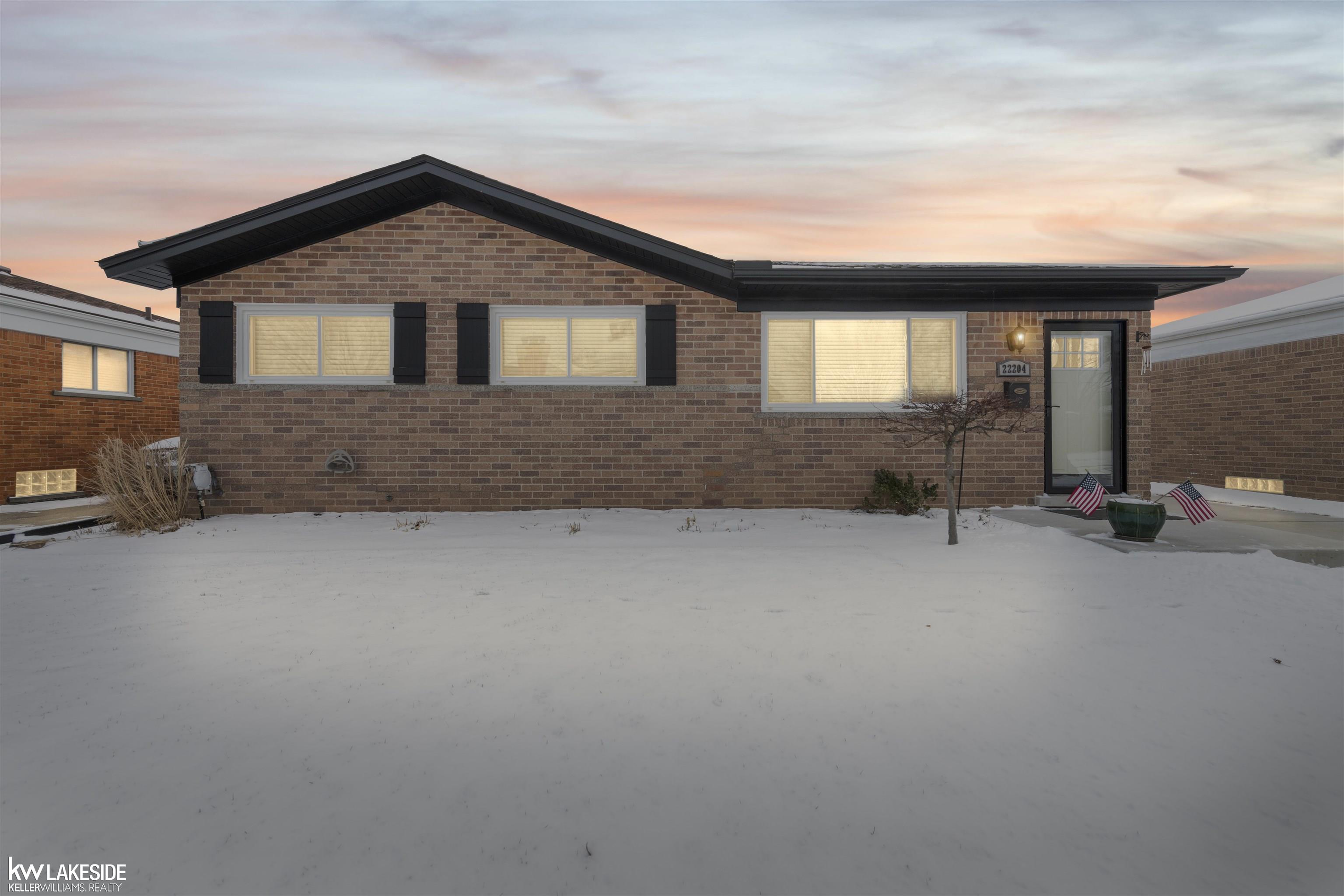 22204 Hoffman Street