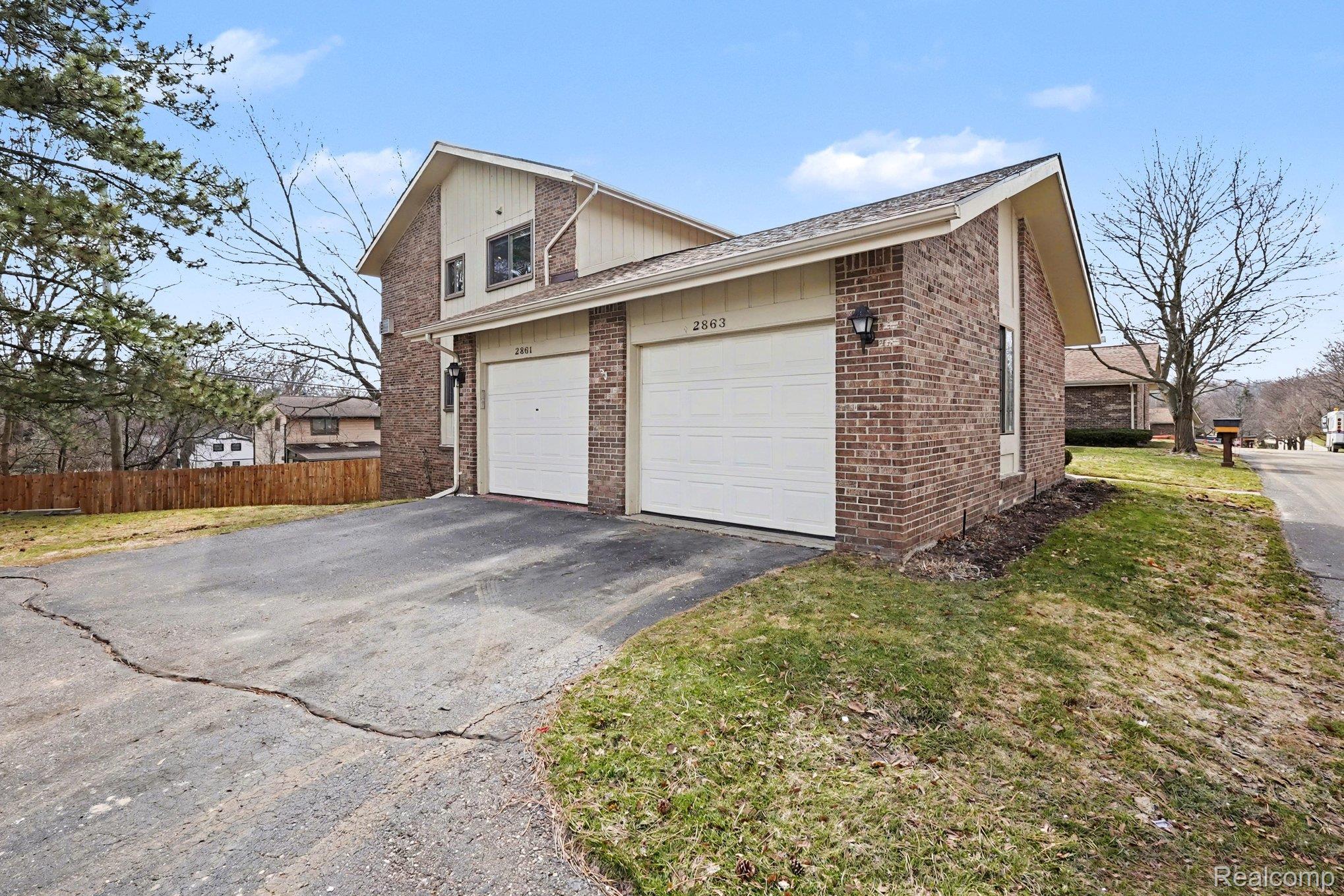 2863 Trailwood Drive