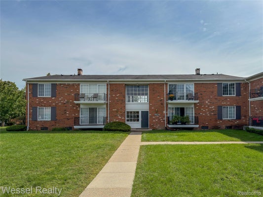 508 FOX HILLS DR N # A7, BLOOMFIELD HILLS, MI 48304 - Image 6b5b9f8841cc884c24d44101e2e751c2/4136493752