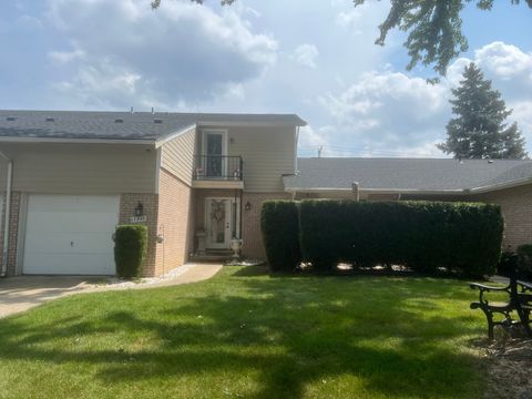 17540 EDWARD Circle Clinton Charter Township Macomb MI 48038