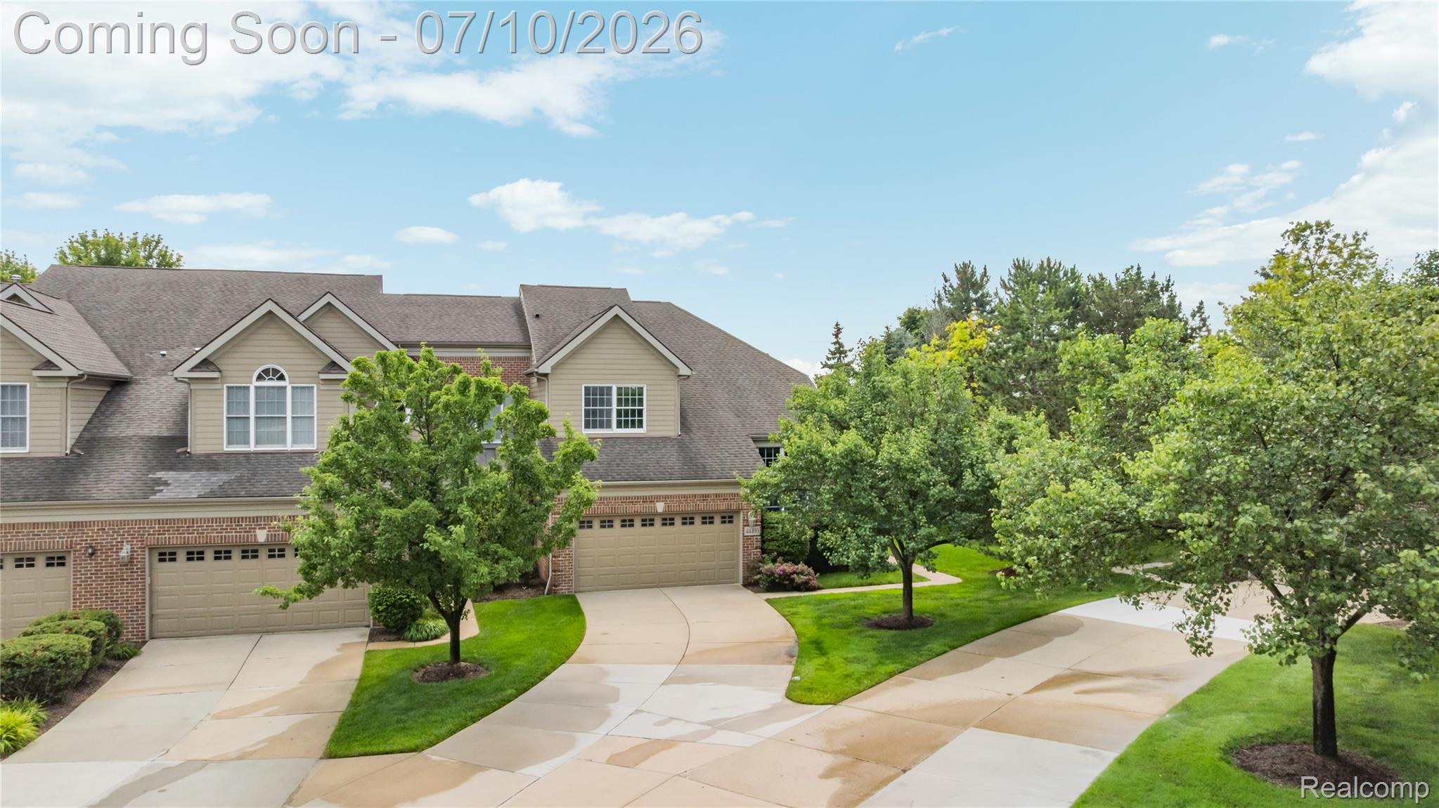 44493 Broadmoor Boulevard