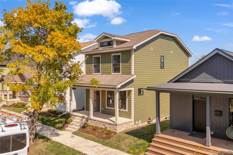 1742 Fischer Street Detroit City MI 48214