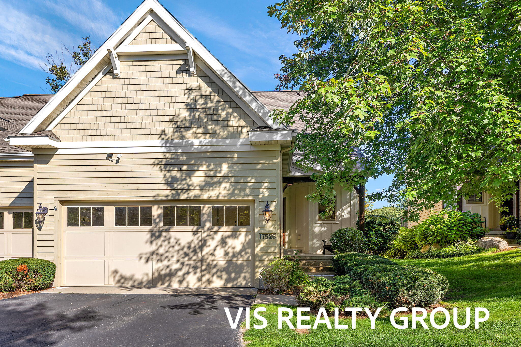 17526 N Fruitport Road 9