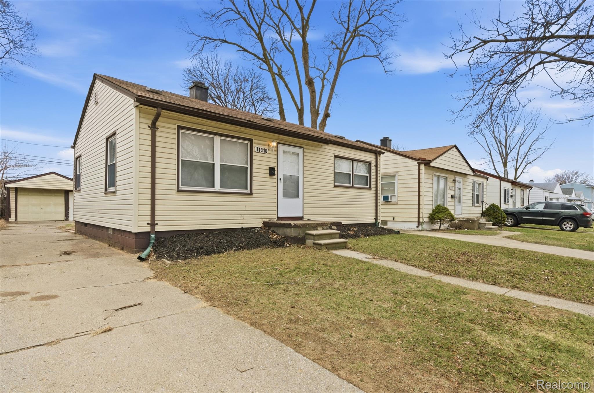 11310 Chalmers Avenue