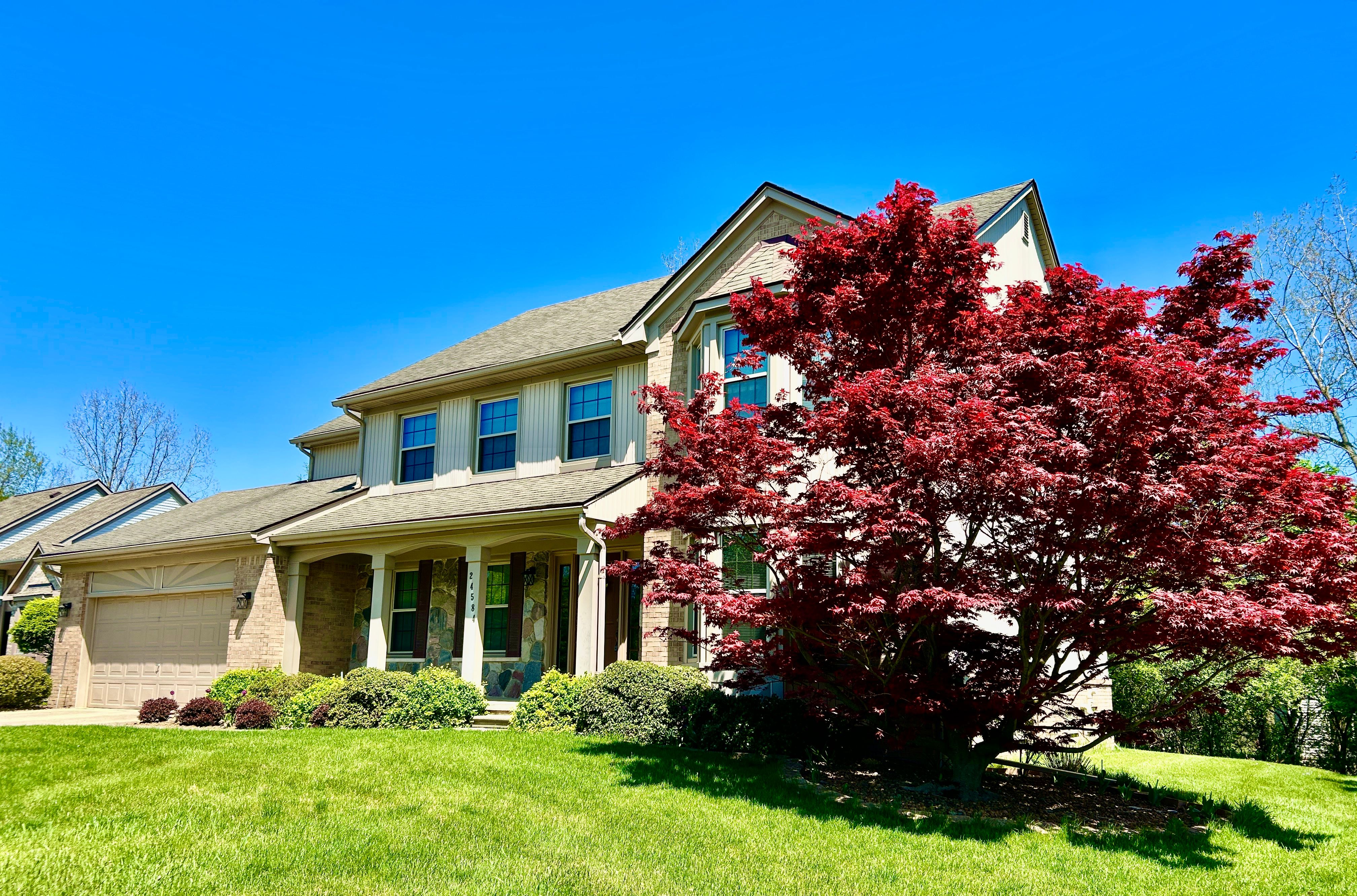 24584 RIDGEVIEW