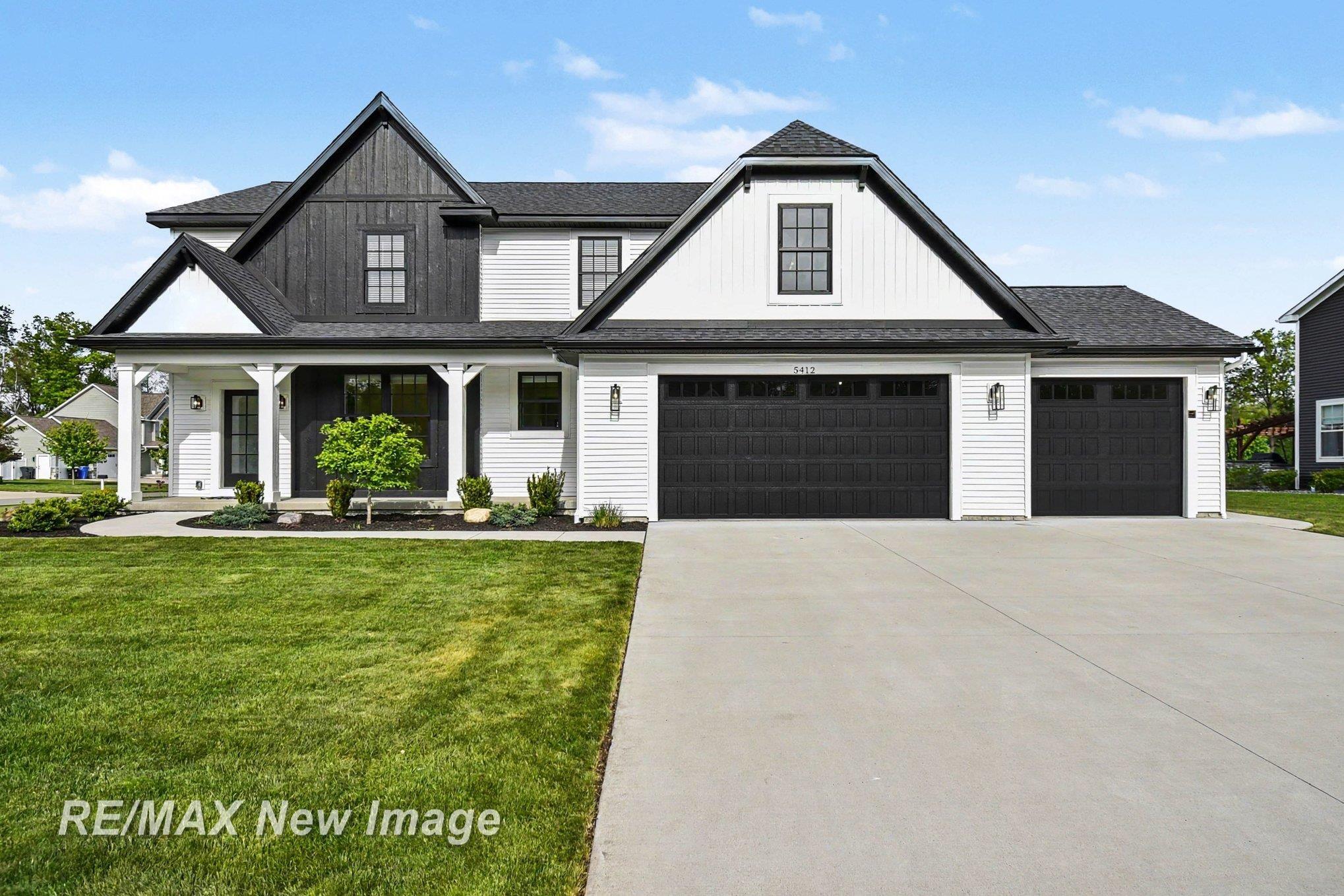 5412 Red Tail Lane