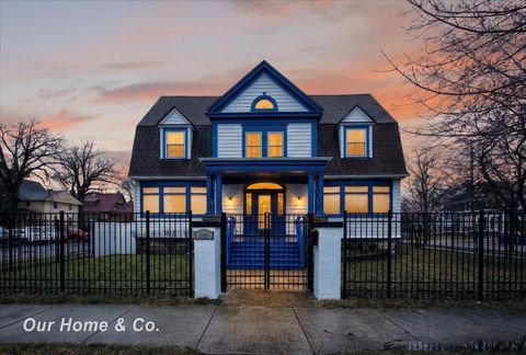 Photo of 700 N Van Buren Street, Bay City City, MI 48708 (MLS # 61050203962)