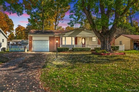 Photo for 4285 Ashlawn Drive