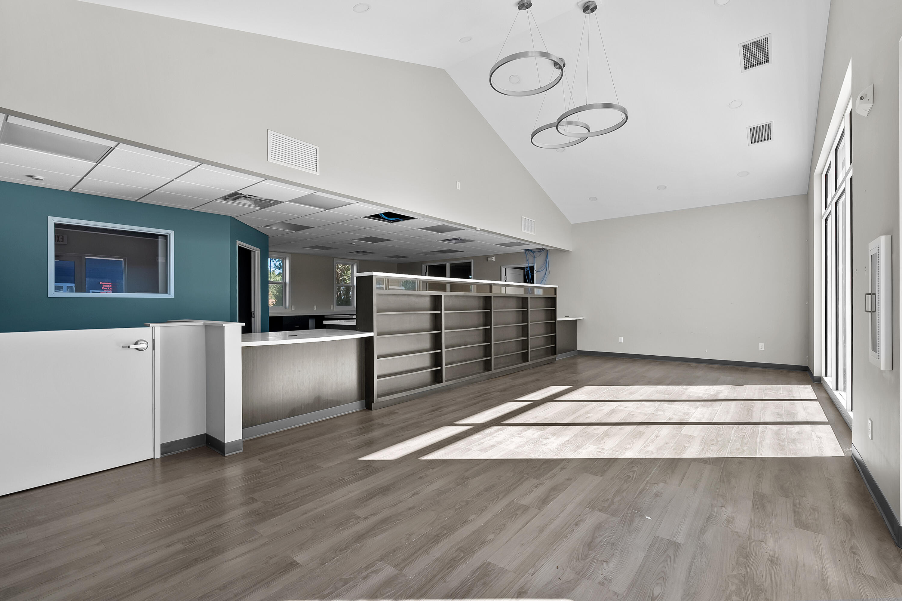 8083 Vineyard Parkway