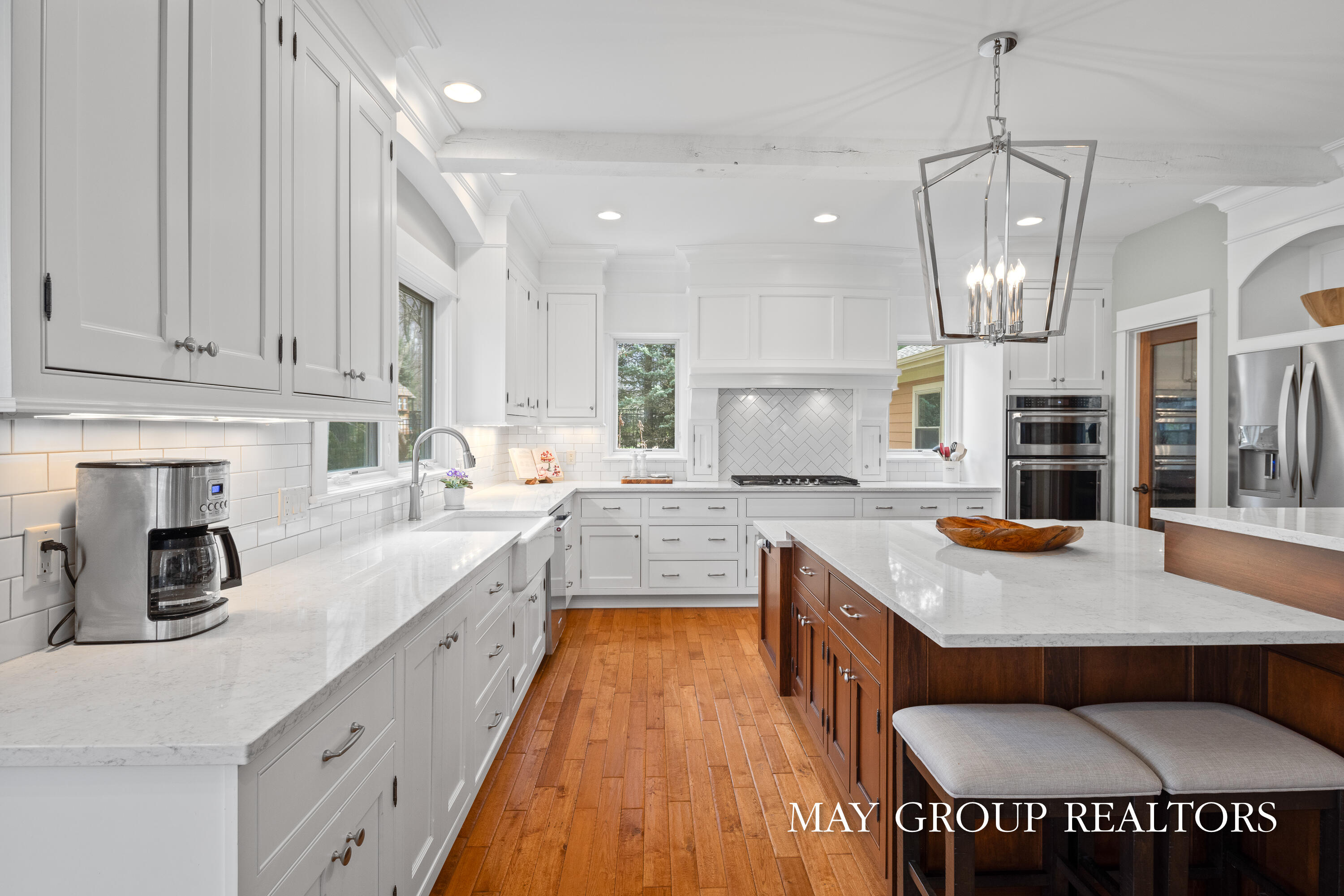 5254 Canyon River Drive NE