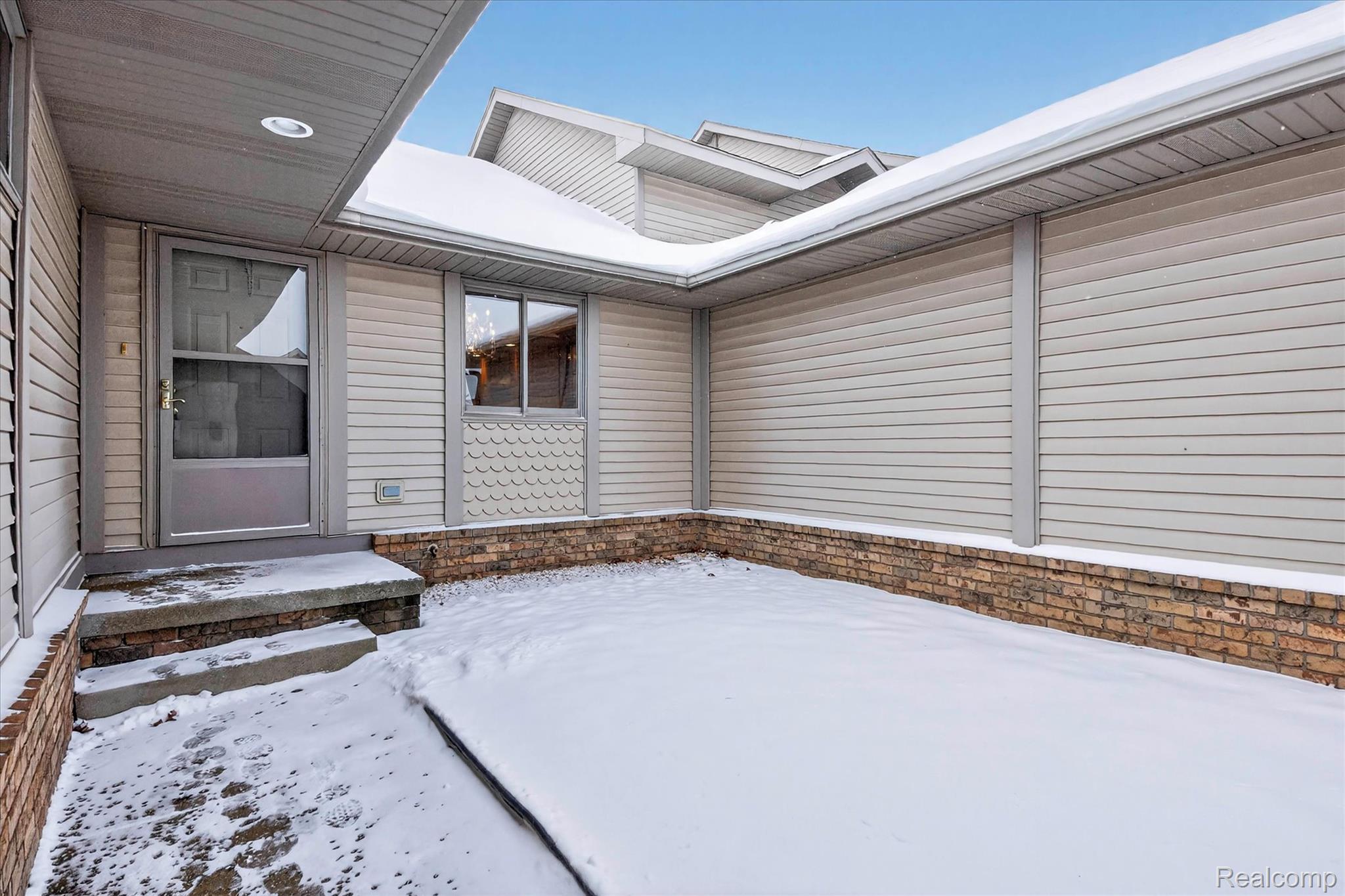 174 Addison Circle 19