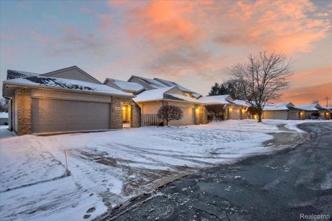 174 Addison Circle 19 Fowlerville Village MI 48836