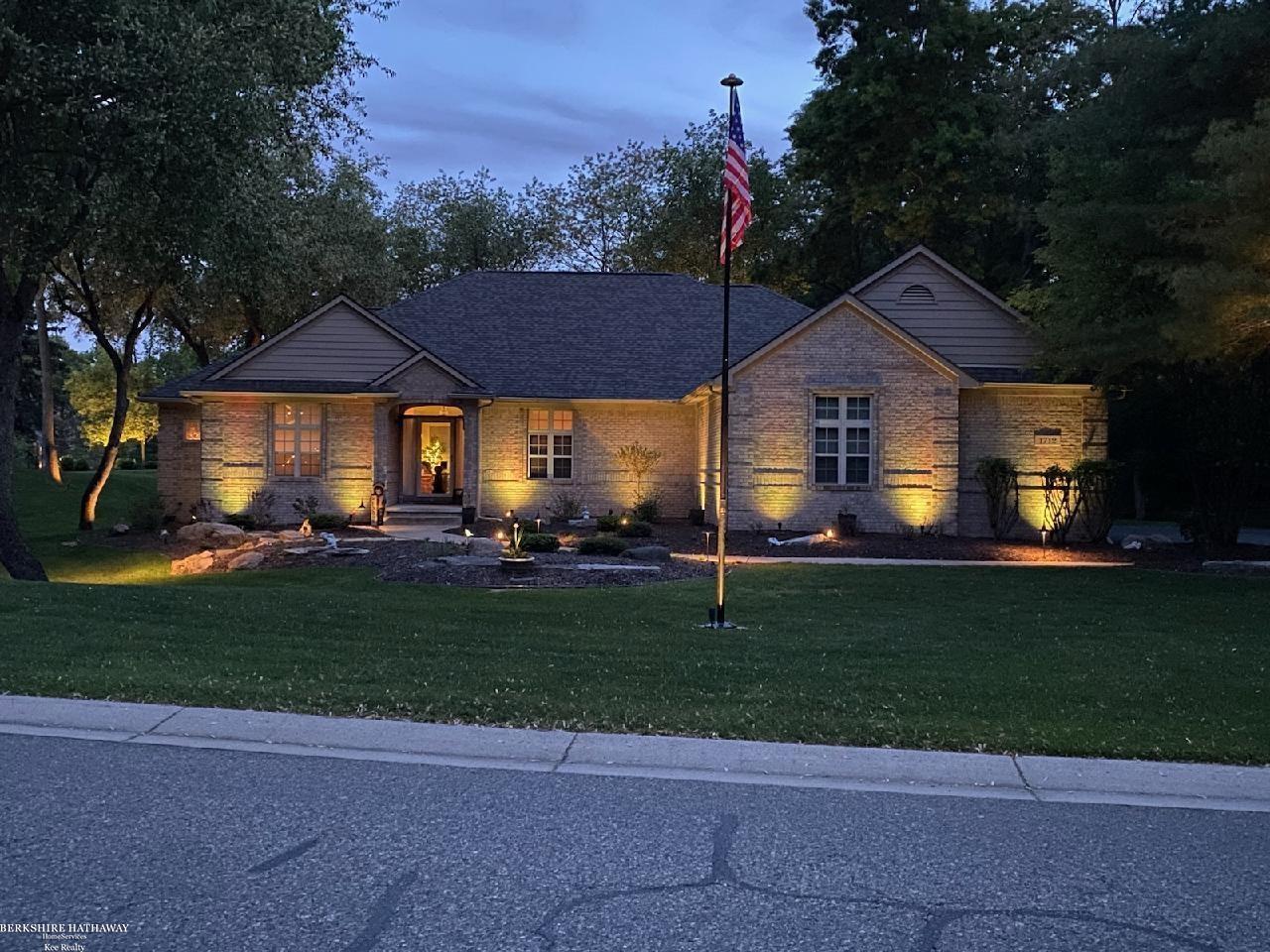 1712 Wood Trail
