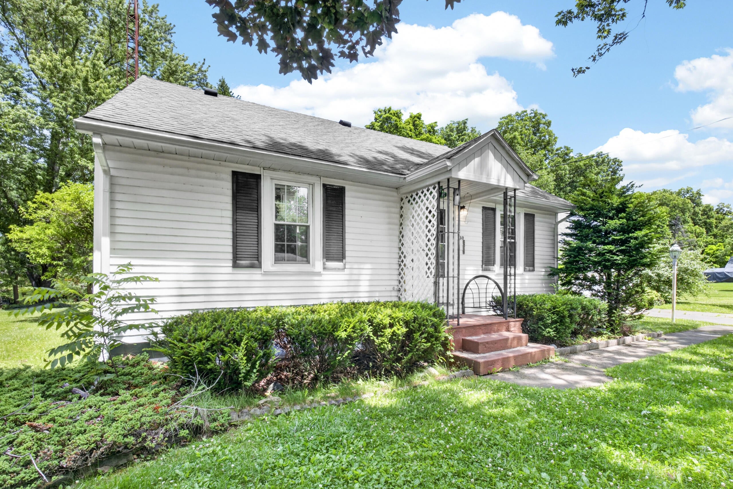 130 W Hughes Street